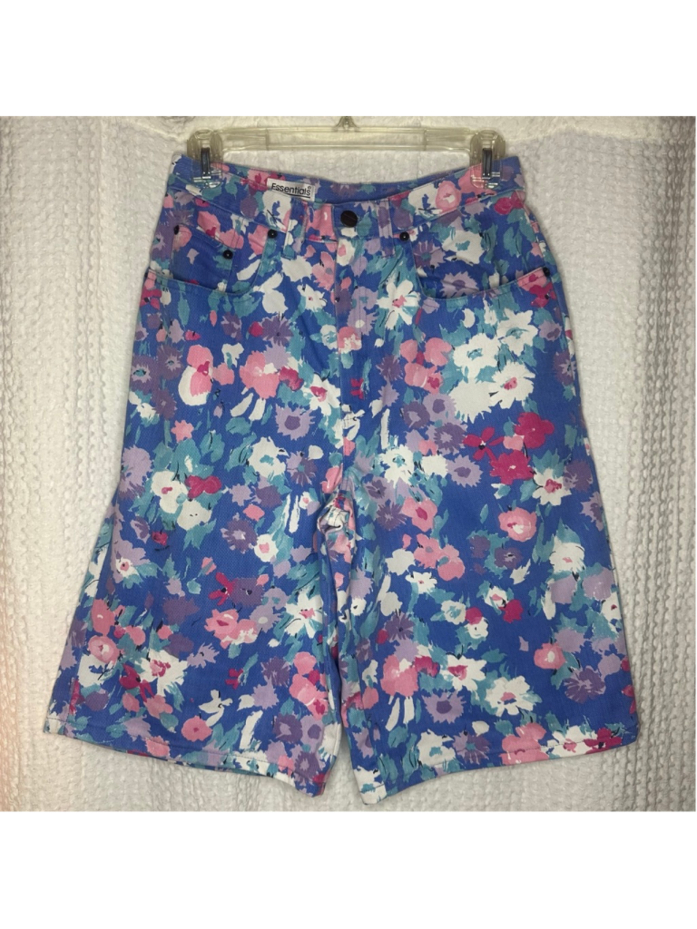 Vintage Women's Essentials Sport Blue Pink Floral Bermuda Shorts Size 10